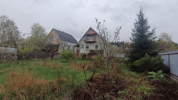 Дача з бомбосховищем, є газ. Беспечнише ніж в Києві. - фото 1
