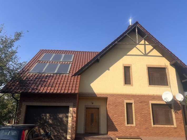Продаж просторого будинку 300м2.Все для комфортного життя. Малютянка - фото 1