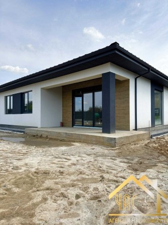 Одноповерховий будинок 120 м² з газовим опаленням с.Нове - фото 1