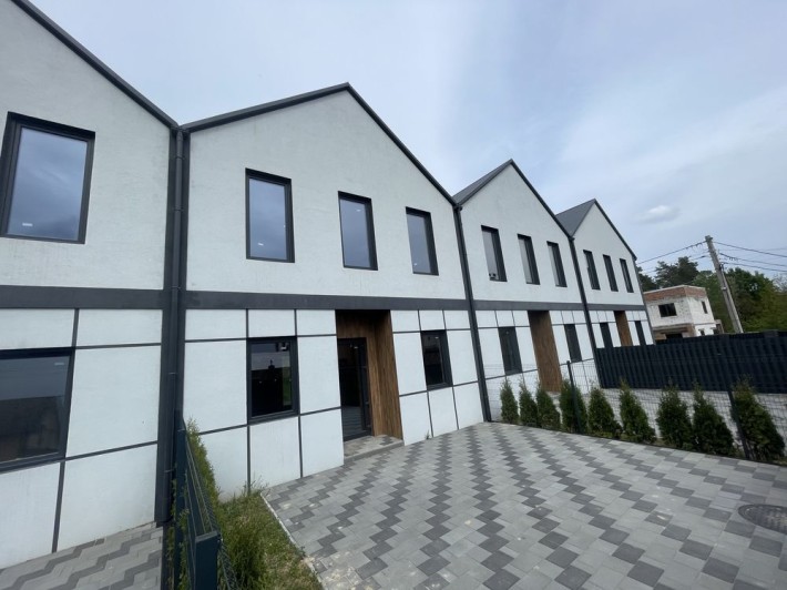 ПРОДАМ таунхаус в Новому за вигідною ціною - фото 1