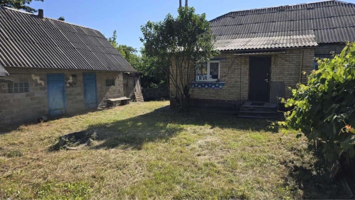 Продам будинок 90 м2 с. Шпитьки , 22 км від Києва по Житомир. трасі. - фото 1