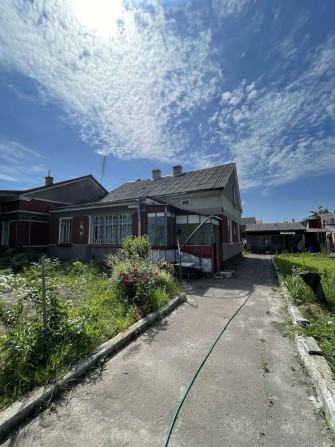 Продаж будинку  м.Винники  . - фото 1