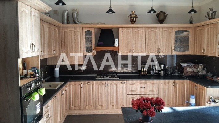 Продаж сучасний таунхаус з ремонтом в с.Сокільники. - фото 1