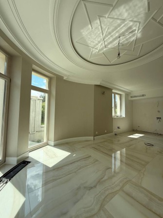 Продаж елітного будинку в Брюховичах - фото 1