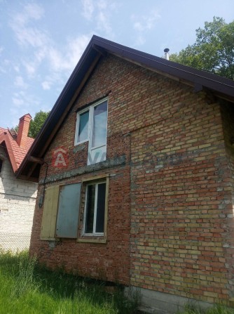 Продається цегляний будинок з ділянкою 5 сот. в Конопниці. - фото 1