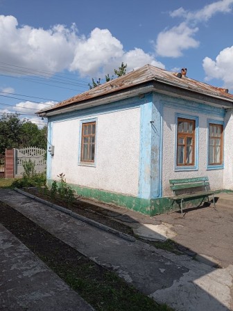 Продаю або на виплату будинок з присадибною ділянкою 10 соток та с - фото 1