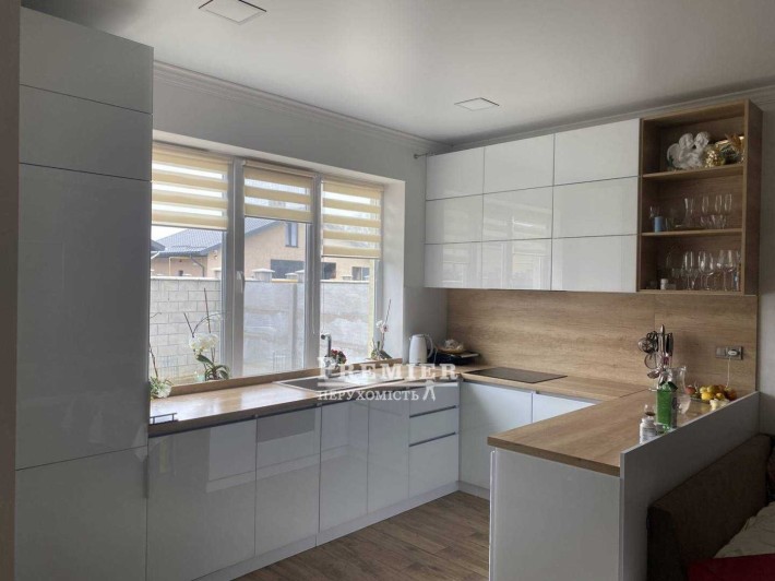 Продам двоповерховий будинок у Фонтанці - фото 1