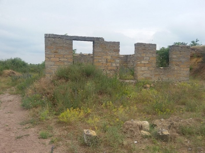Срочно продам 18 с. земли с недостроем в с. Нерубайское 12т.у.е. - фото 1