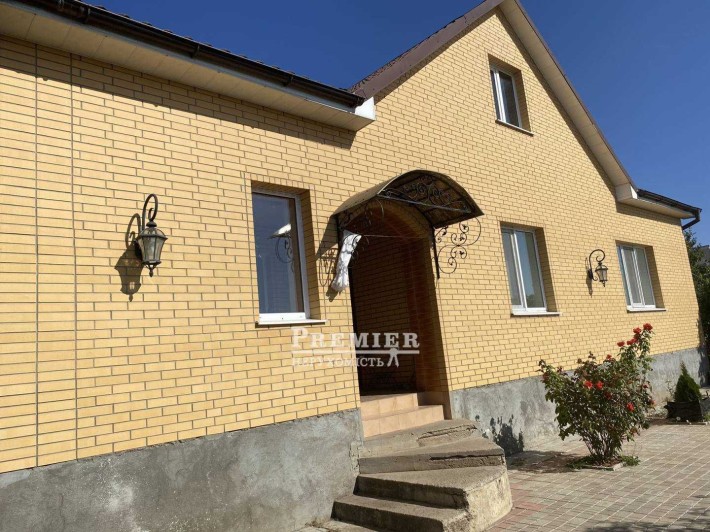 Продам будинок з ремонтом в Красносілці - фото 1