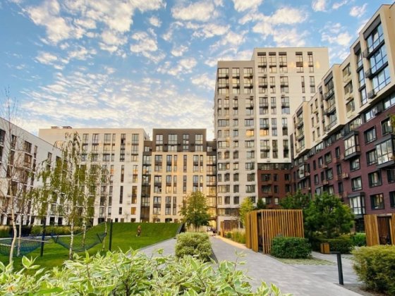 Продаж 2-к квартири вулиця Салютна 2 Київ