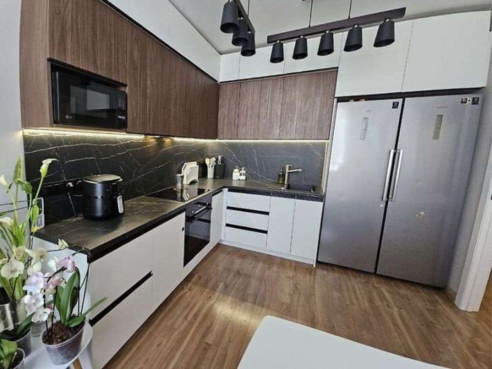 Продам 1-к квартиру просп. Гузара Любомира 11,Солом'янський район - фото 1