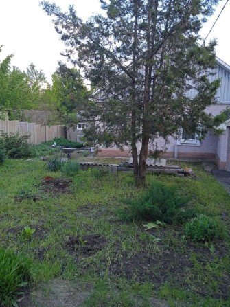 Продам будинок з ремонтом в 130м. від річки та лісу, у Балаклії. - фото 1