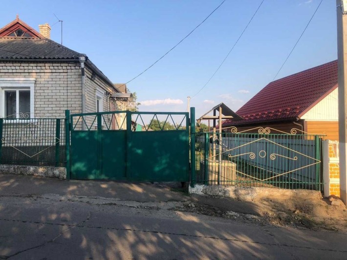 продаю дом недвижимость - фото 1