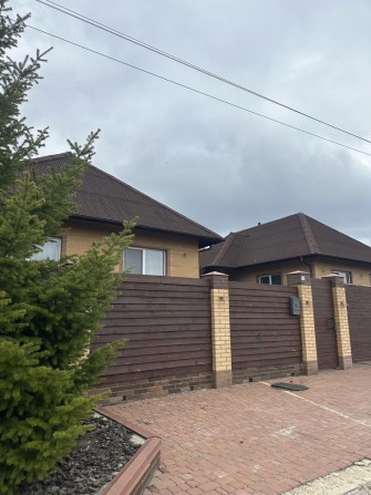 Продам таунхаус  на Флоринке 120м.кв. Рядом с супермаркет Moll. - фото 1