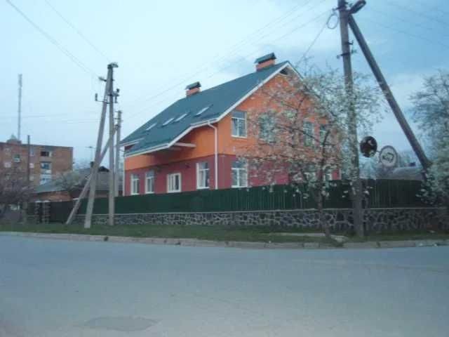 ТЕРМІНОВО Продам будинок в центрі Шпола - фото 1