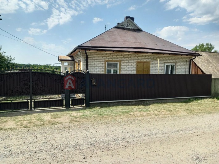Затишний будинок з ділянкою 25 соток с. Дубіївка - фото 1