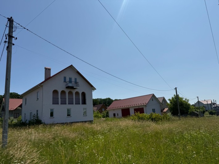 Продаж будинку з земельною ділянкою - фото 1