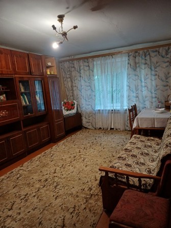 М.Новоселиця. Продається 2-кімнатна квартира на першому поверсі. - фото 1