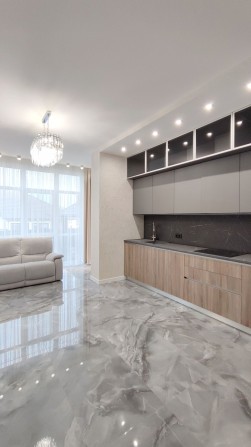 Продаж шикарного тауна в Коровії - фото 1