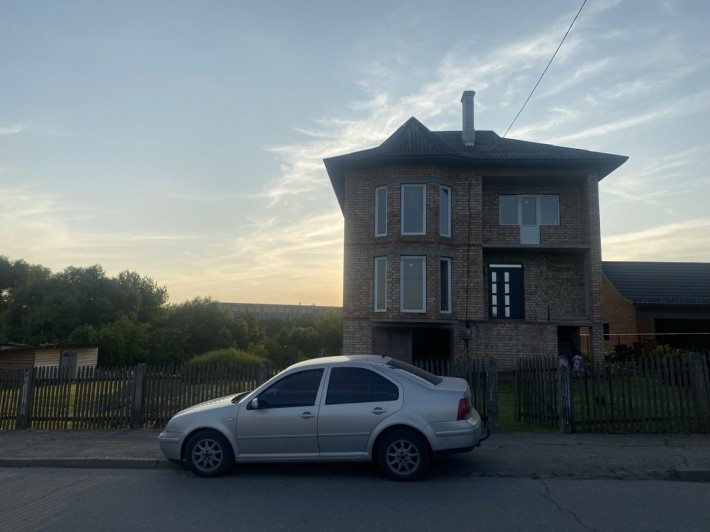 Продам будинок в селещі Глибока - фото 1
