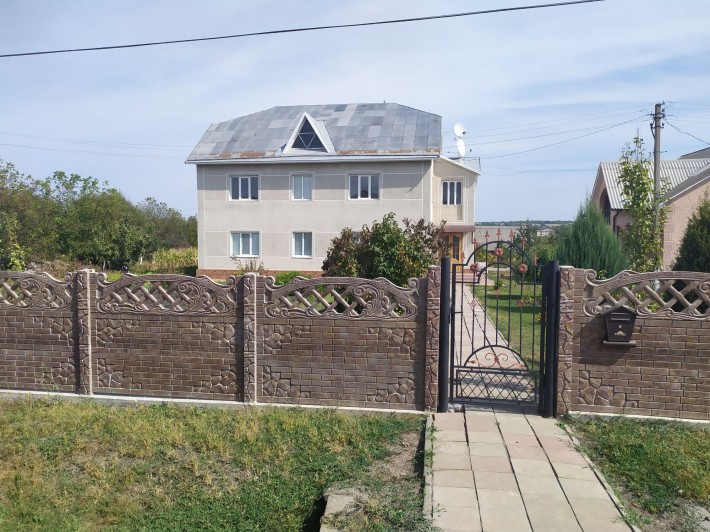Будинок Кельменці - фото 1