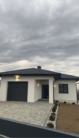 Продаж! Сучасний будинок 1км від м. Чернівці - фото 1