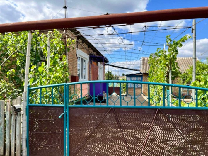 Продам будинок у м. Покров (р-н зуп. Кірова) - фото 1