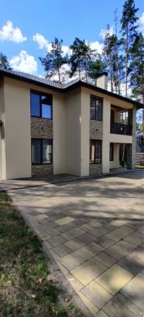 Чудовий будинок серед лісу, сучасний ремонт, гарна ділянка. - фото 1