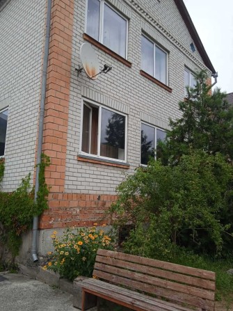Зелена галявина будинок 243 м2 6с елітний район спокійні сусіди - фото 1