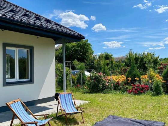 Будинок з земельною ділянкою в садовому товаристві Бровари