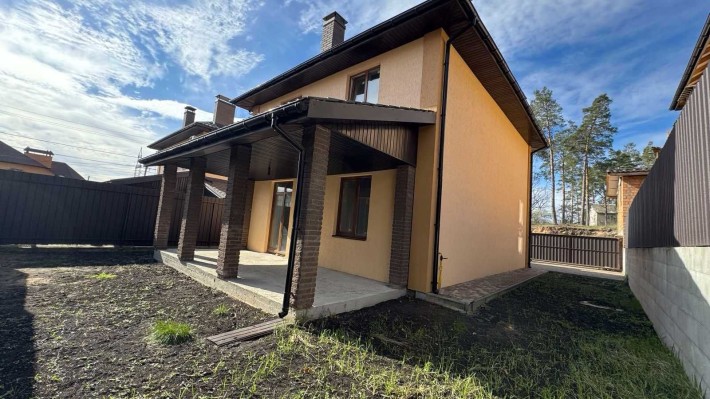 Продаж просторий цегляний будинок біля Києва - фото 1