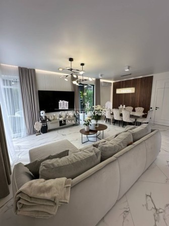 Продаж будинку з ремонтом 190 м² 5 соток. Автонавіс. Газ. Стоянка-2. - фото 1