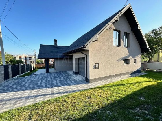 Готовий до проживання будинок в місті, 5сот. ділянка Івано-Франківськ