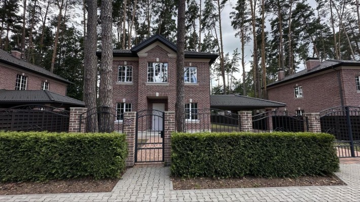 Будинок у закритому котеджному містечку Villa Toscana - фото 1