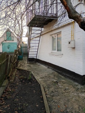 Продам частину будинку - фото 1