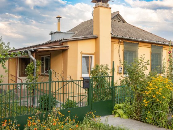 ПРОДАМ цегляний БУДИНОК по вул. Індустріальній. 37000 Кременчуг