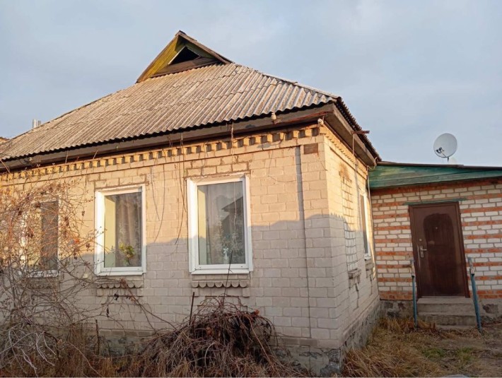 Продам будинок с.Садки  Кременчутський район , від Раківки - фото 1