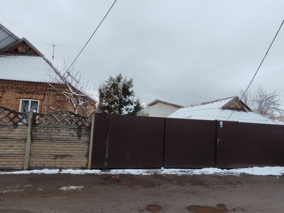 Дом на Гданцевке ул. Алексеенко 16 (возможно СТО). Кривий Ріг