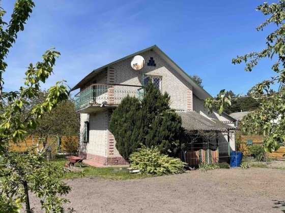 Дачний будинок з городом,скважина, світло на масиві Озерце Луцк