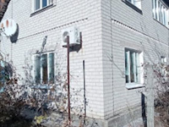 Продам двухэтажный дом на берегу Искровского водохранилища.Сосны Кривий Ріг