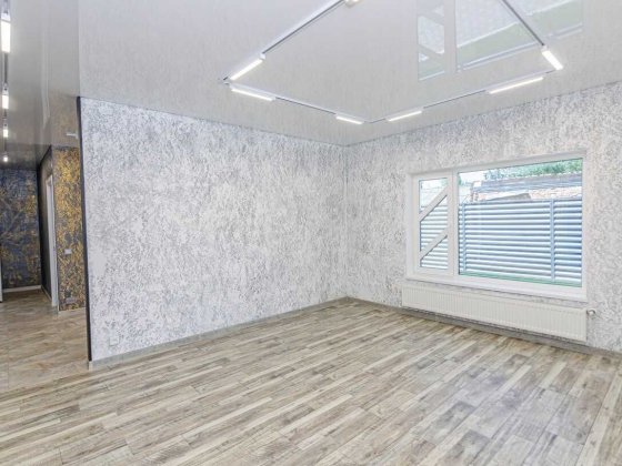 Новиий будинок біля зупинки Лялі Убийвовк! Полтава