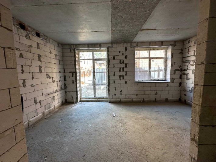 Продам Кутовий Таунхаус в Центрі Міста. До Набережної 5 хвилин ! - фото 1