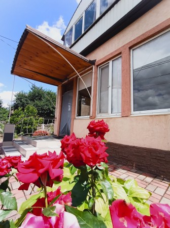 Будинок у провулку Козака Рога, р-н пл. Захисників України (Визволення - фото 1