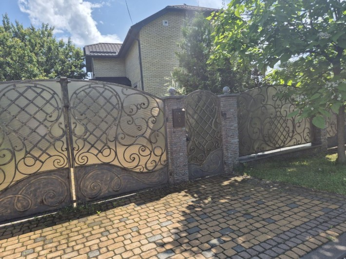 Приватний будинок 249кв.м повністю мебльований - фото 1