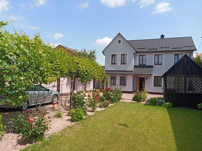Продам будинок з ремонтом,  12 школа! - фото 1