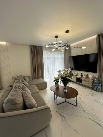 БУДИНОК з ремонтом, 5 соток, Газ,  закрите КМ, 4 кімнати - фото 1