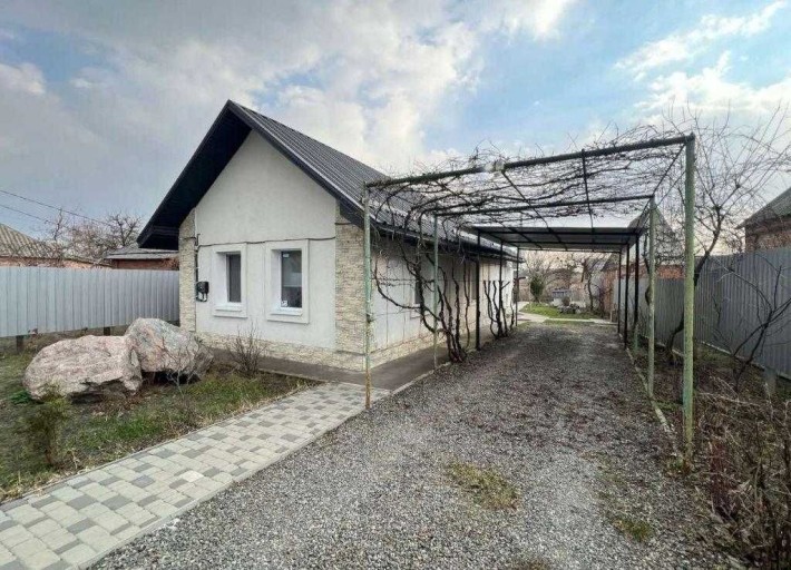 У продажу просторий будинок - фото 1