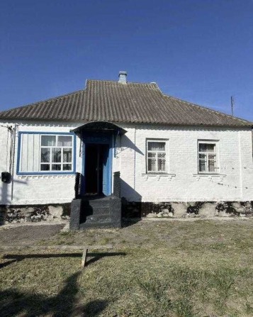 Продам будинок в передмісті - фото 1