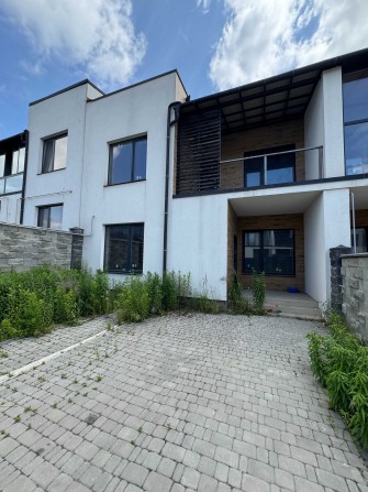 Продаж 3К Котедж з міськ. комунікаціями та газом на Щасливому - фото 1