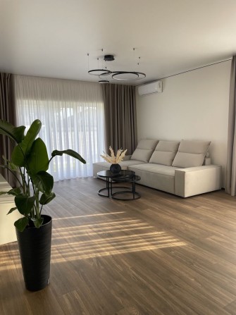 Продам будинок з ремонтом 98 кв.м. - фото 1